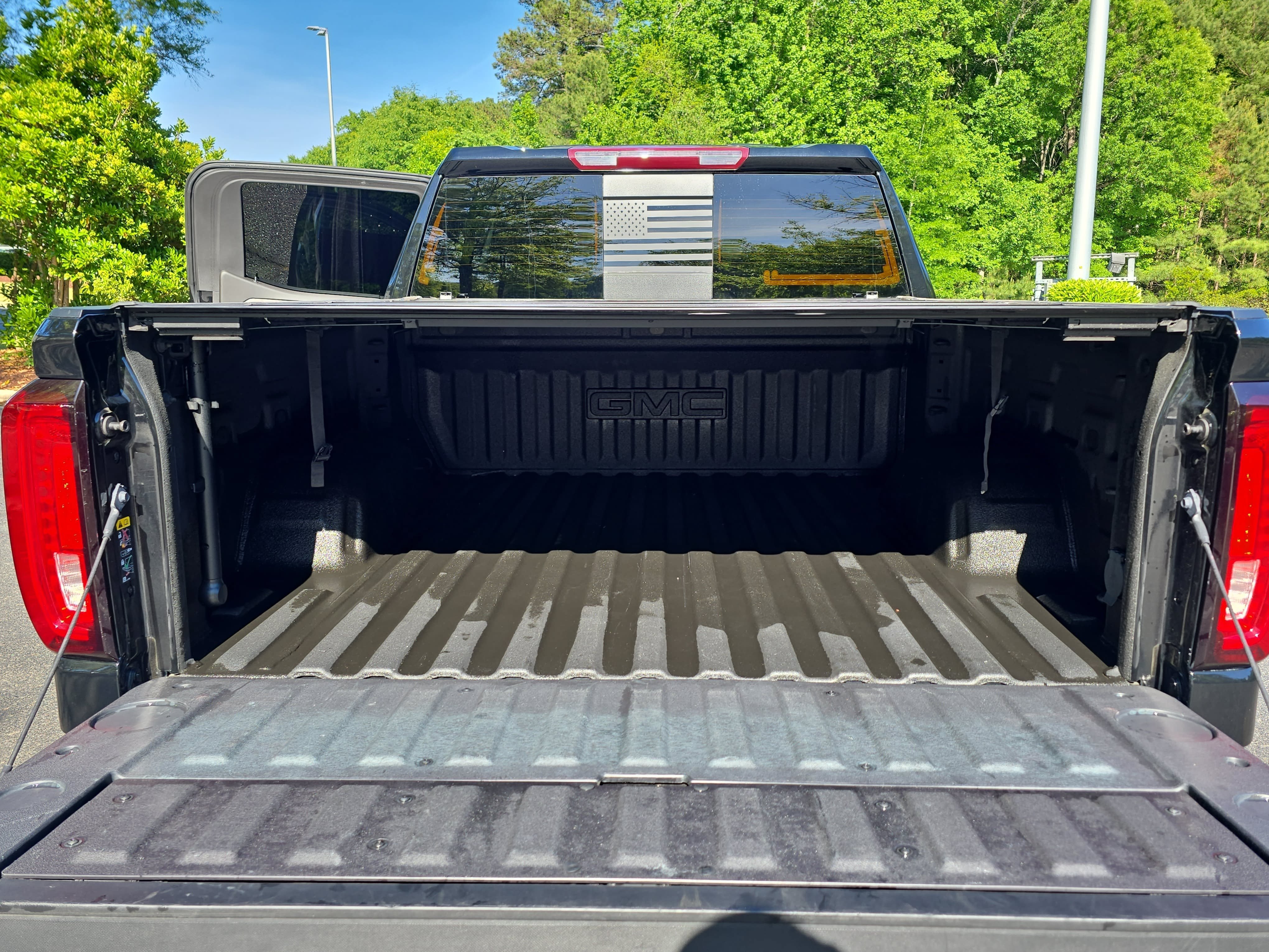 Used 2024 GMC Sierra 1500 SLT w/ SLT Premium Plus Package AWD/4WD image 12