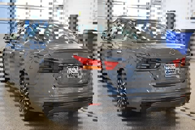 Used 2025 Nissan Altima 2.5 SV image 10