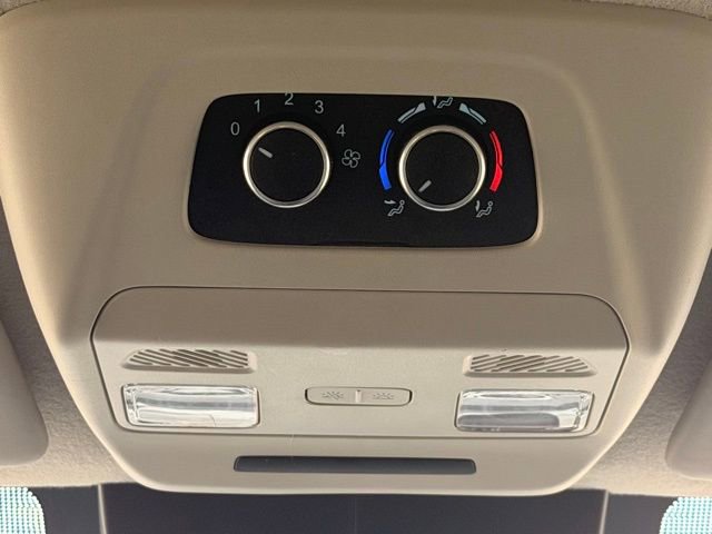 Used 2023 Ford Transit 350 XLT image 32