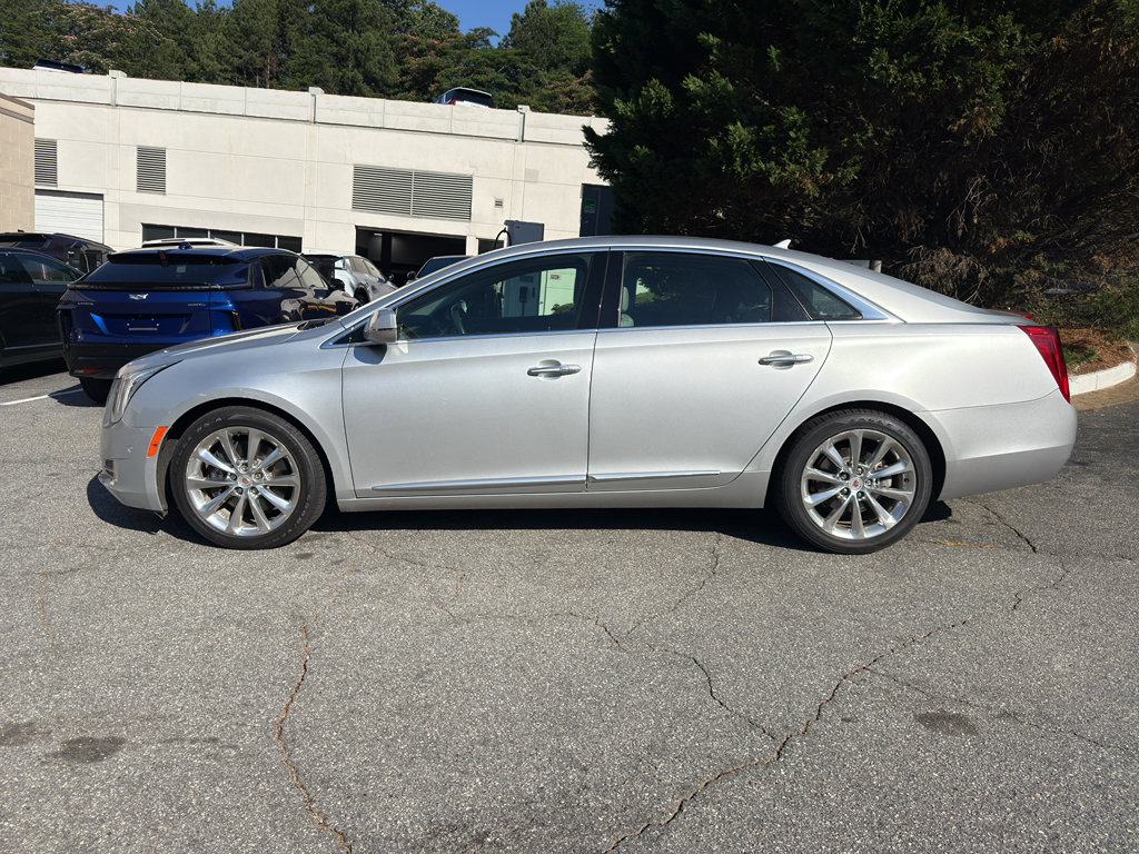 Used 2014 Cadillac XTS Luxury w/ Driver Awareness Package FWD image 5