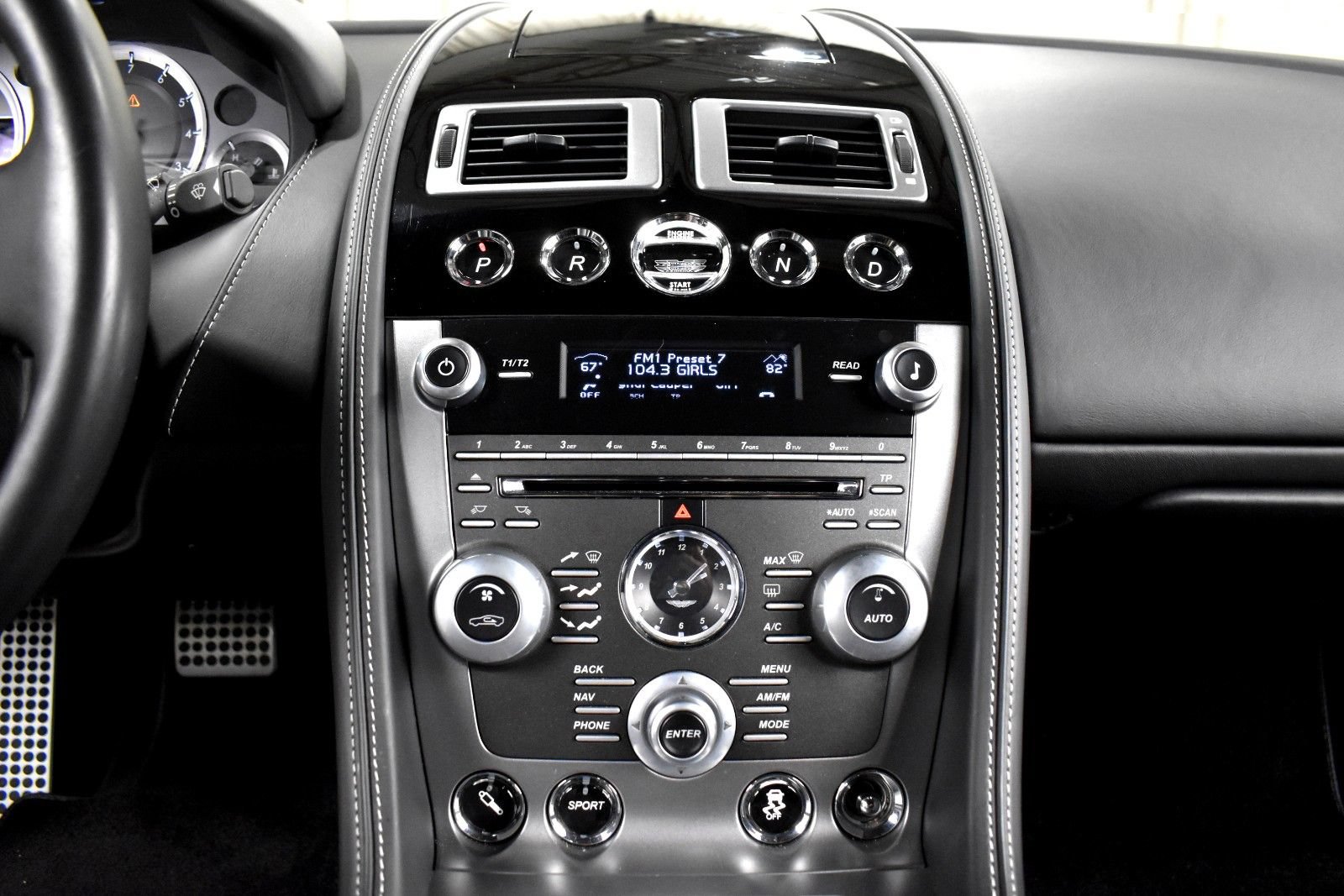 Used 2014 Aston Martin DB9 Coupe RWD image 19