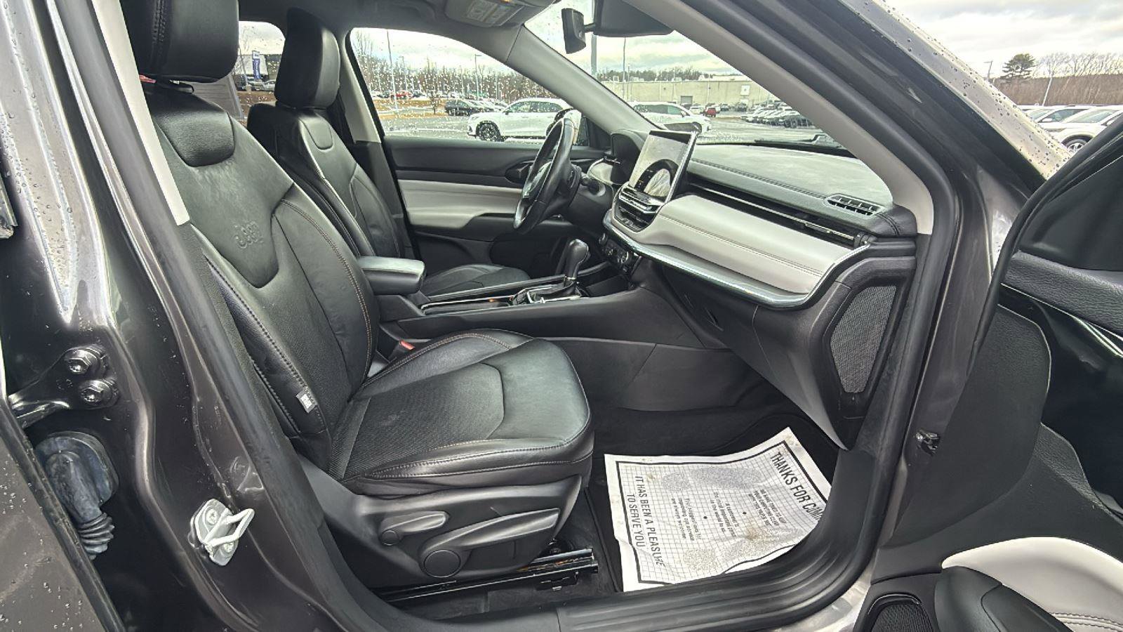 Used 2022 Jeep Compass Limited image 17