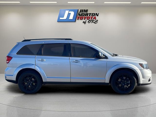 Used 2014 Dodge Journey SXT w/ Flexible Seating Group image 4