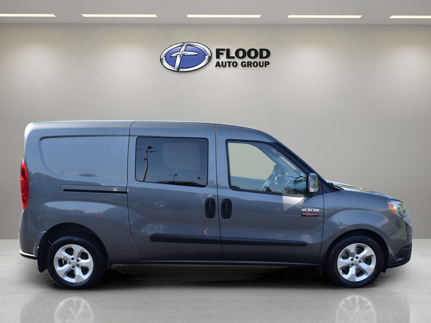 Used 2016 RAM ProMaster City Tradesman SLT w/ Rear Back-up Camera Group FWD image 3