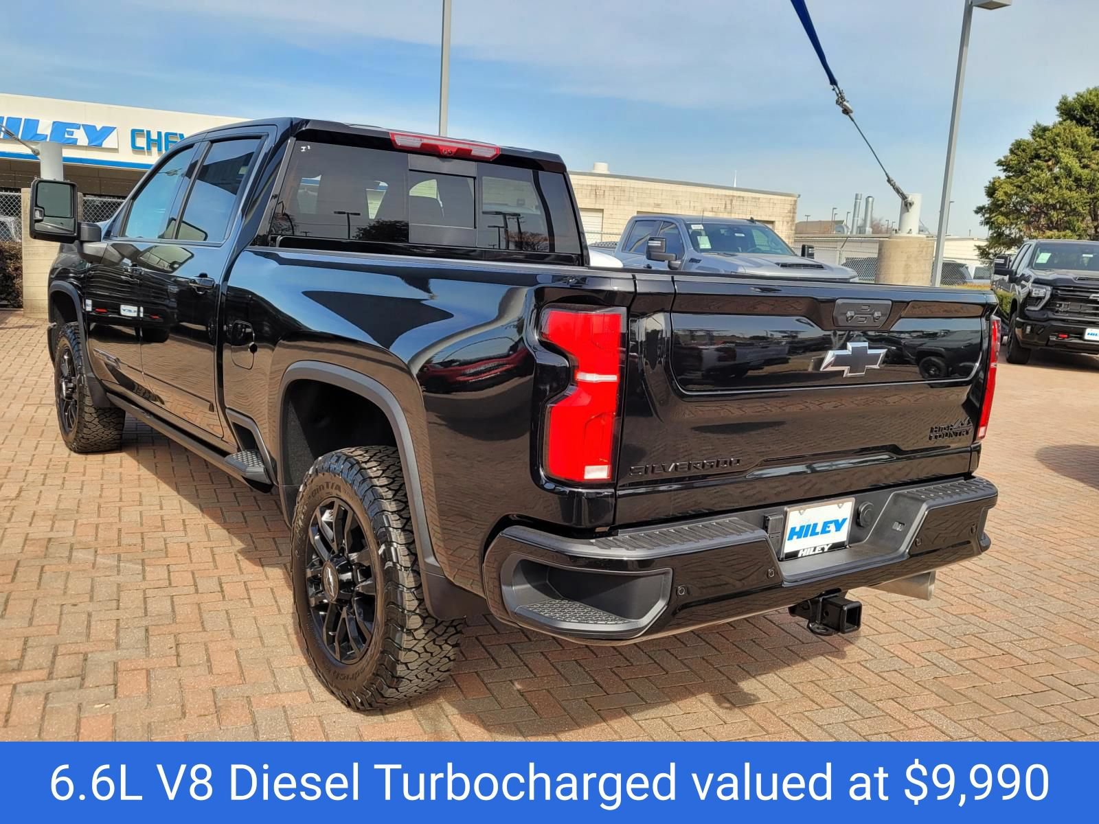 New 2026 Chevrolet Silverado 2500 High Country w/ High Country Premium Package AWD/4WD image 3
