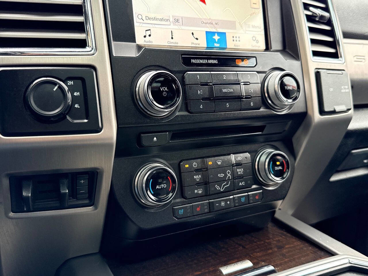 Used 2017 Ford F350 Platinum w/ Platinum Ultimate Package image 37