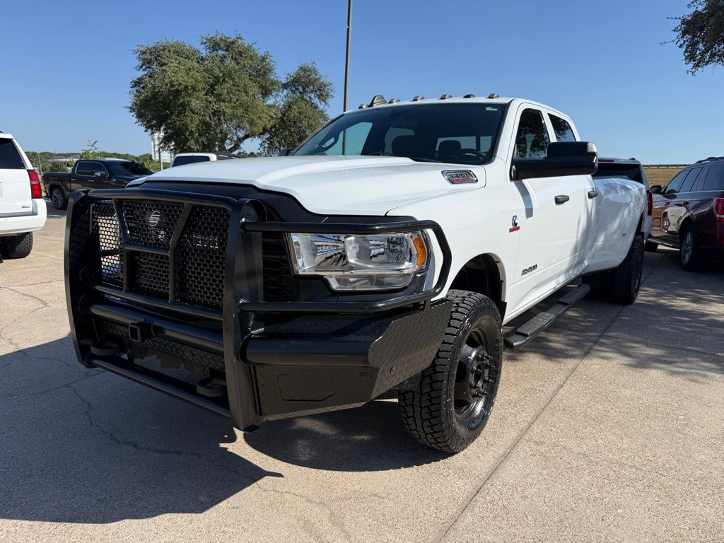 Used 2022 RAM 3500 Tradesman AWD/4WD image 3