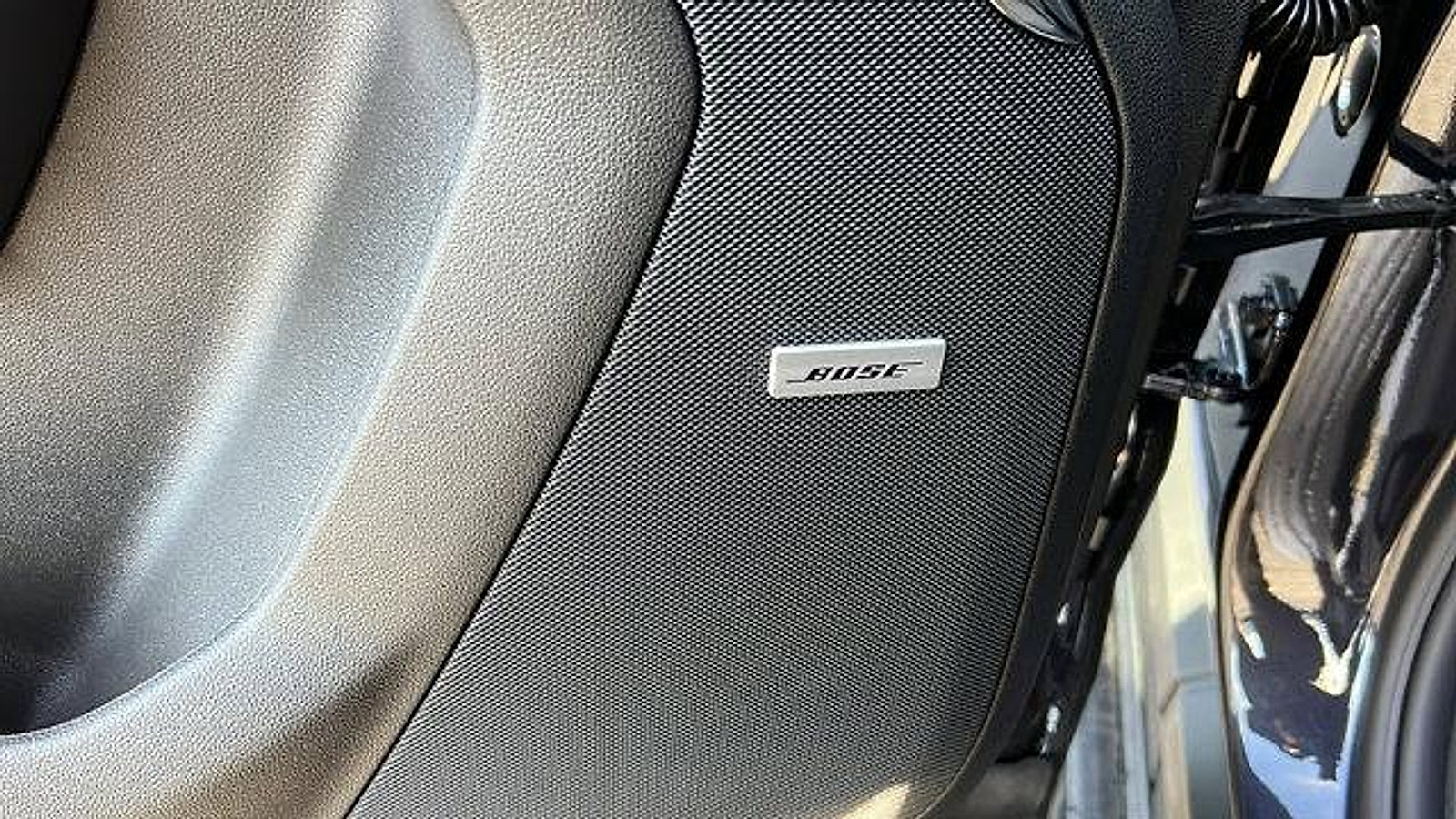 New 2026 Chevrolet Suburban High Country image 17