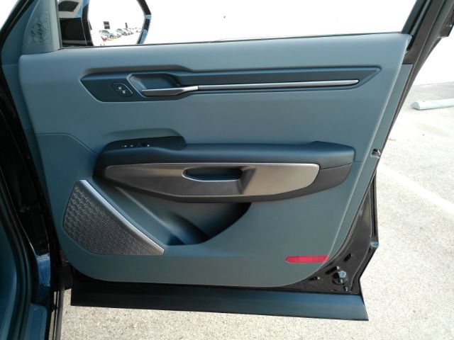 Used 2024 Kia EV9 Light RWD image 18