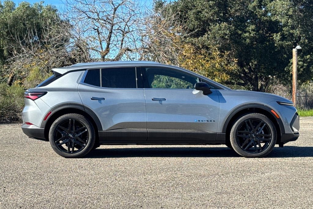 New 2026 Chevrolet Equinox EV LT w/ LPO, Blackout Package video 3