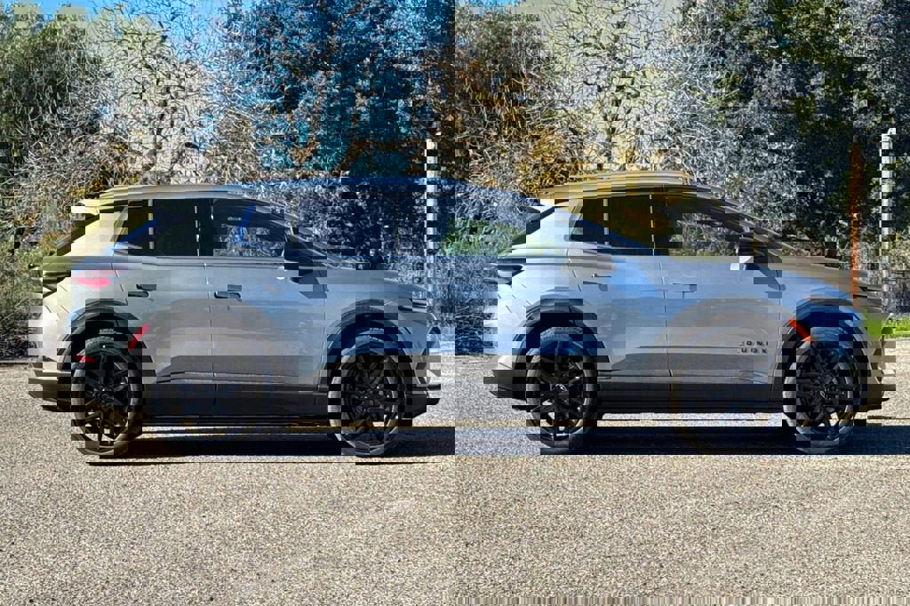 New 2026 Chevrolet Equinox EV LT w/ LPO, Blackout Package image 3