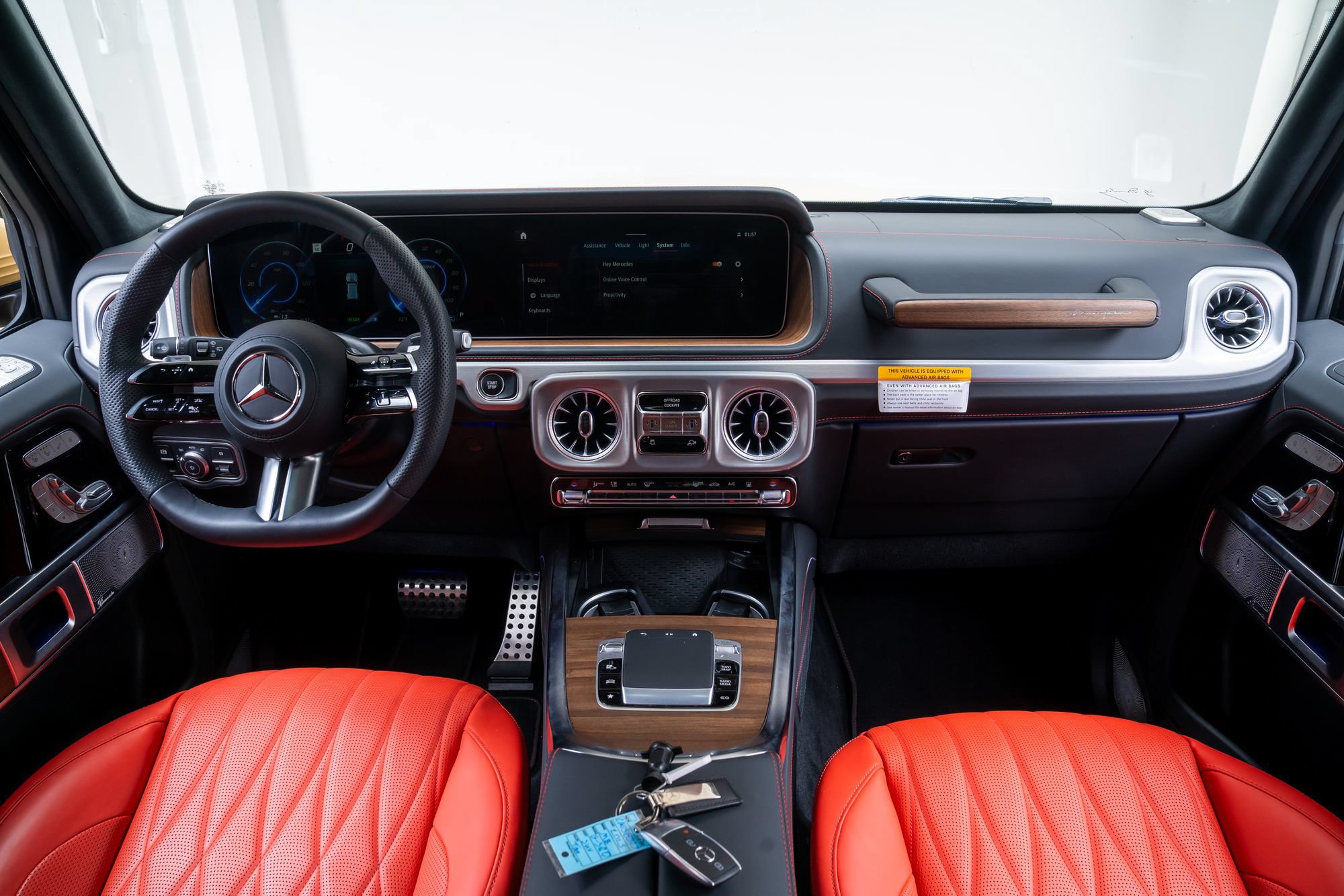 Used 2025 Mercedes-Benz G 580 w/ EQ Technology image 9