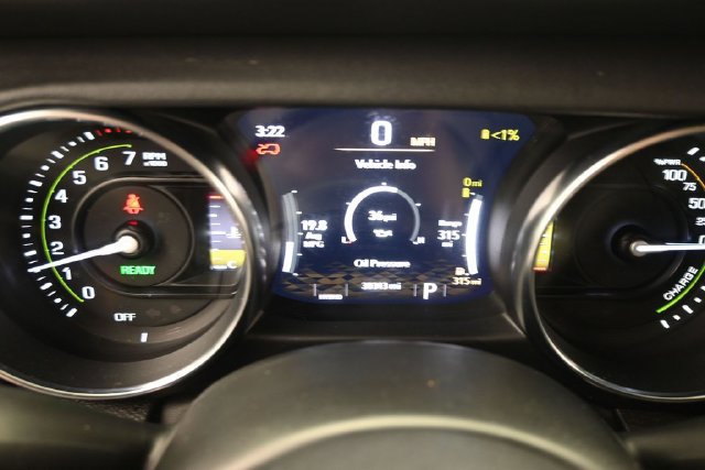 Used 2023 Jeep Wrangler Unlimited Sahara w/ Cold Weather Group AWD/4WD image 36