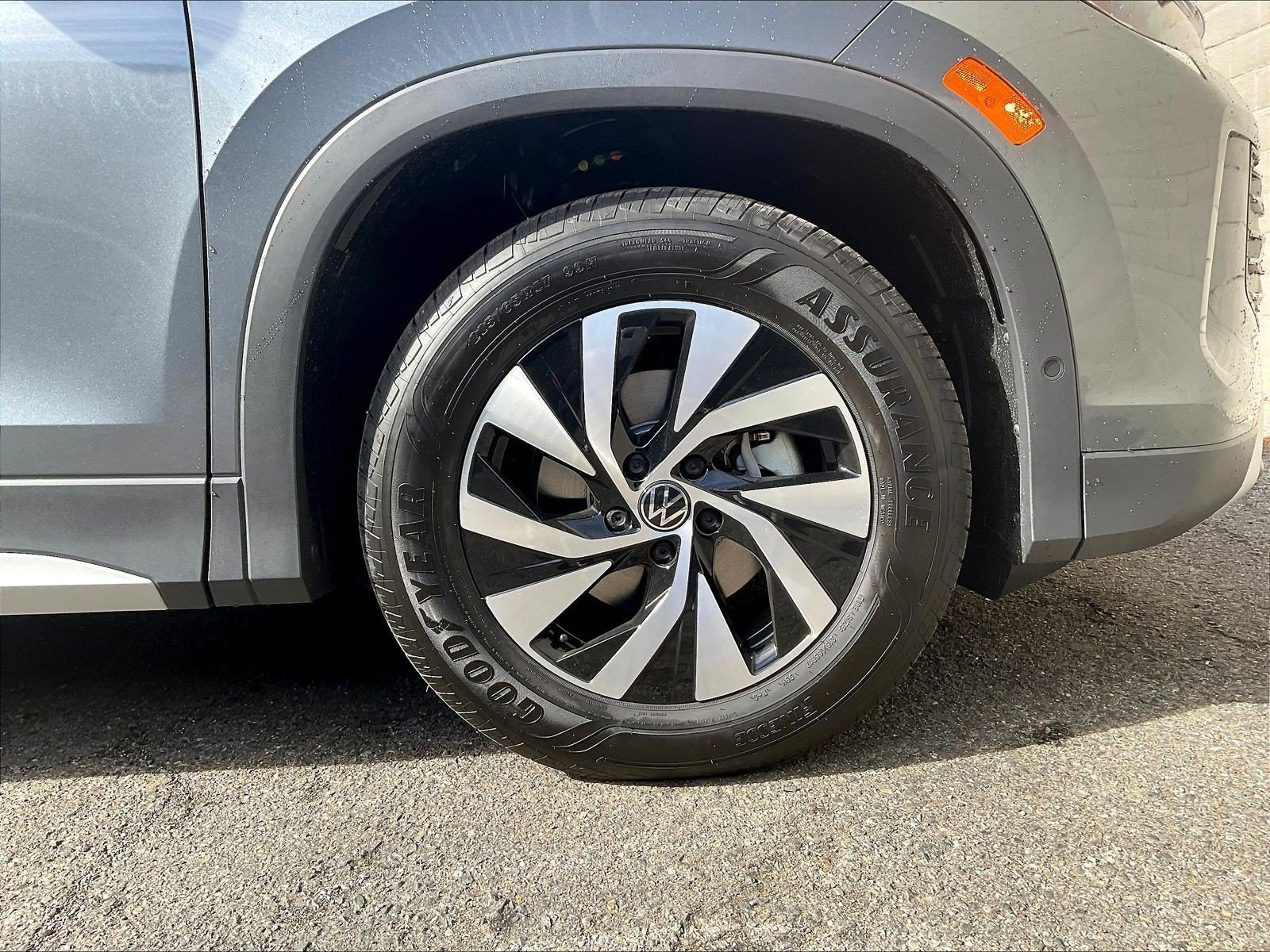 New 2026 Volkswagen Tiguan S AWD/4WD image 10