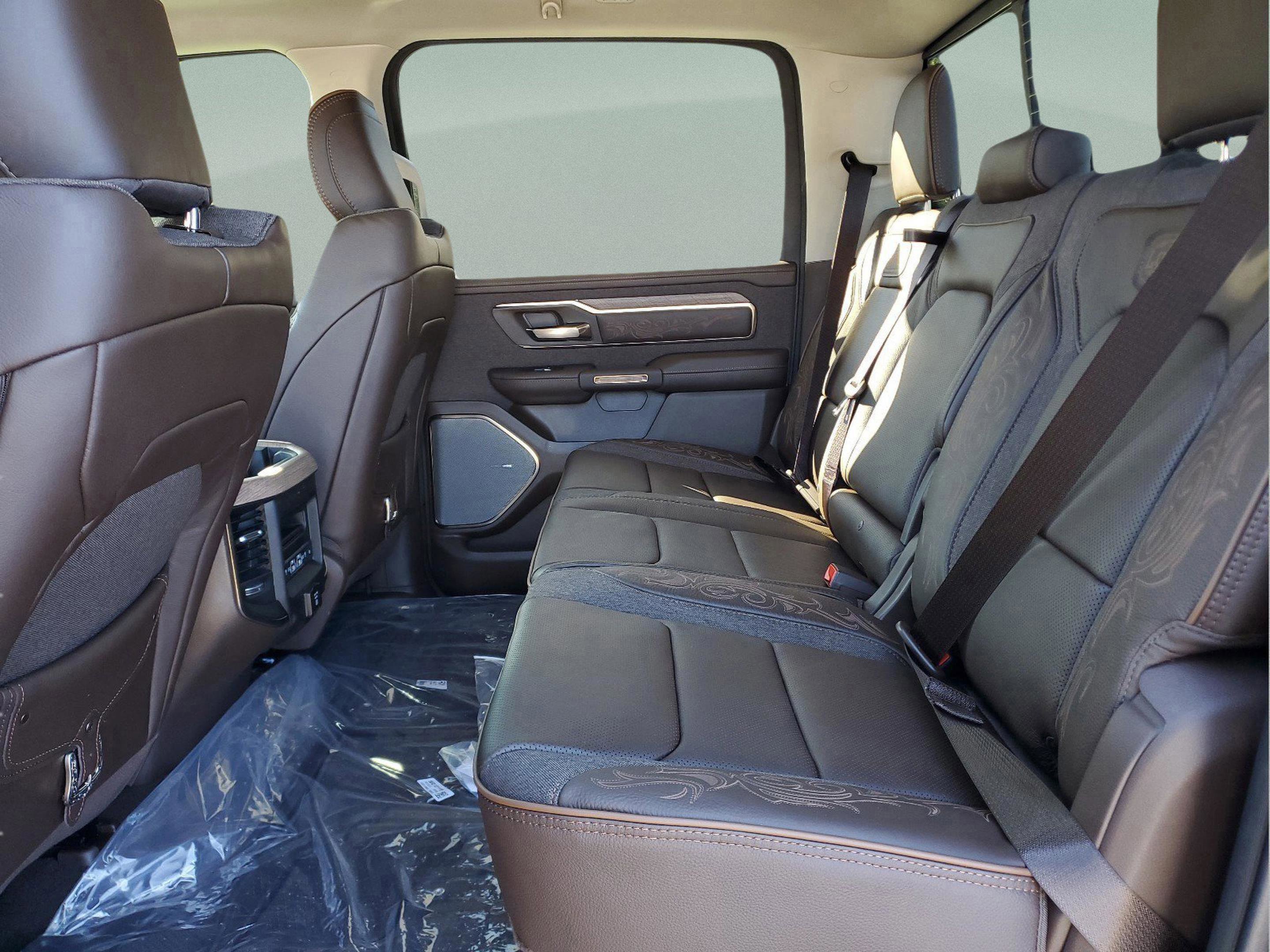 New 2026 RAM 1500 Limited w/ Trailer Tow Group image 9