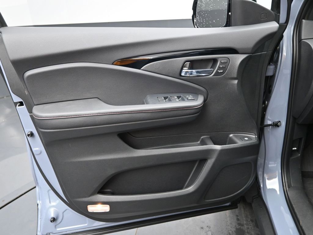 New 2026 Honda Ridgeline Black Edition image 22