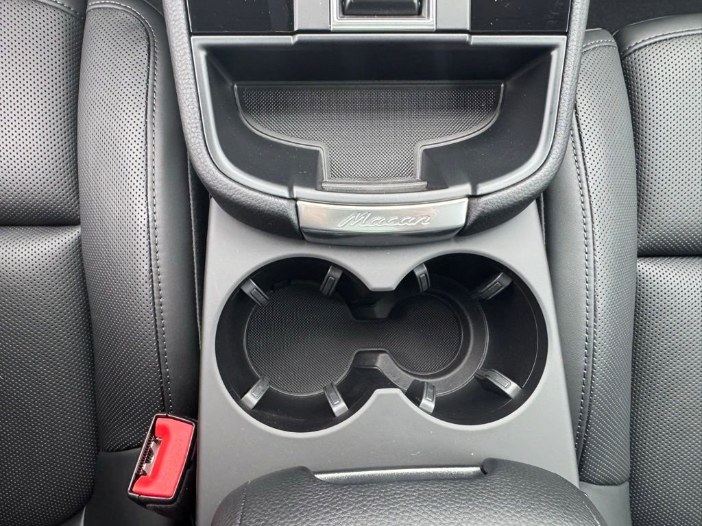 Used 2024 Porsche Macan image 29