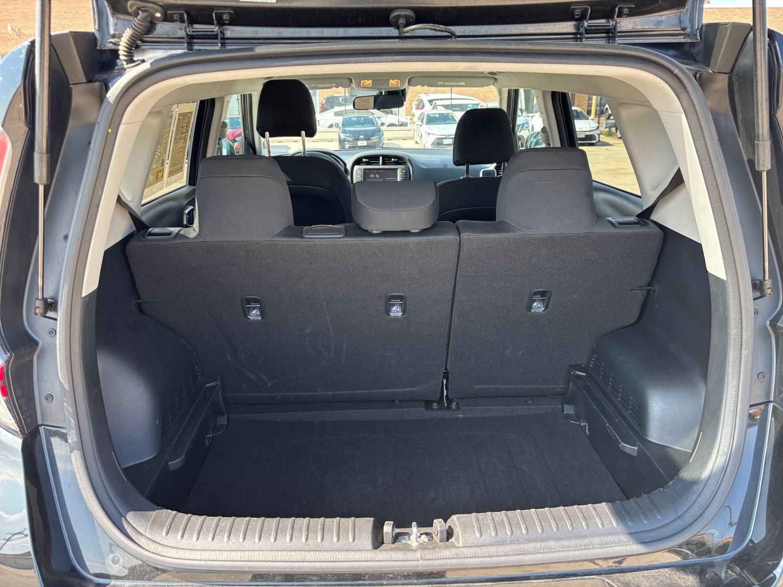 Used 2025 Kia Soul LX w/ LX Technology Package FWD image 28