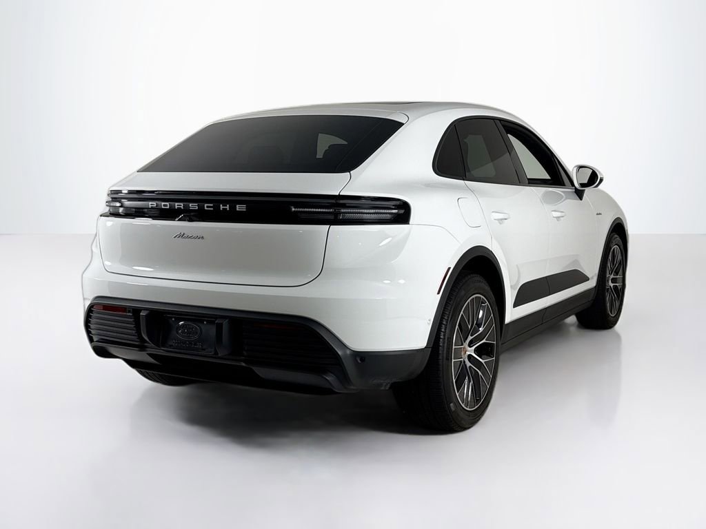 Used 2025 Porsche Macan Electric RWD image 5