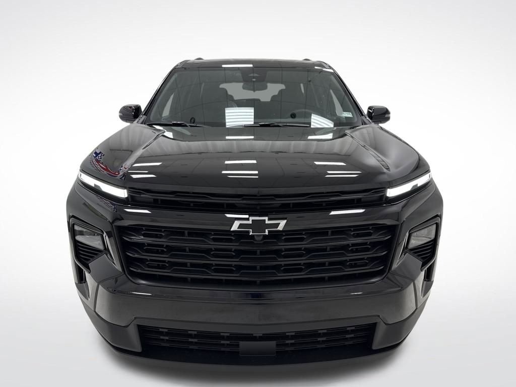 New 2026 Chevrolet Traverse LT w/ Midnight/Sport Edition image 2