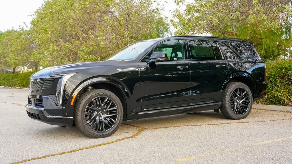 New 2026 Cadillac Escalade IQL Sport 1 w/ LPO, ONYX Package image 8