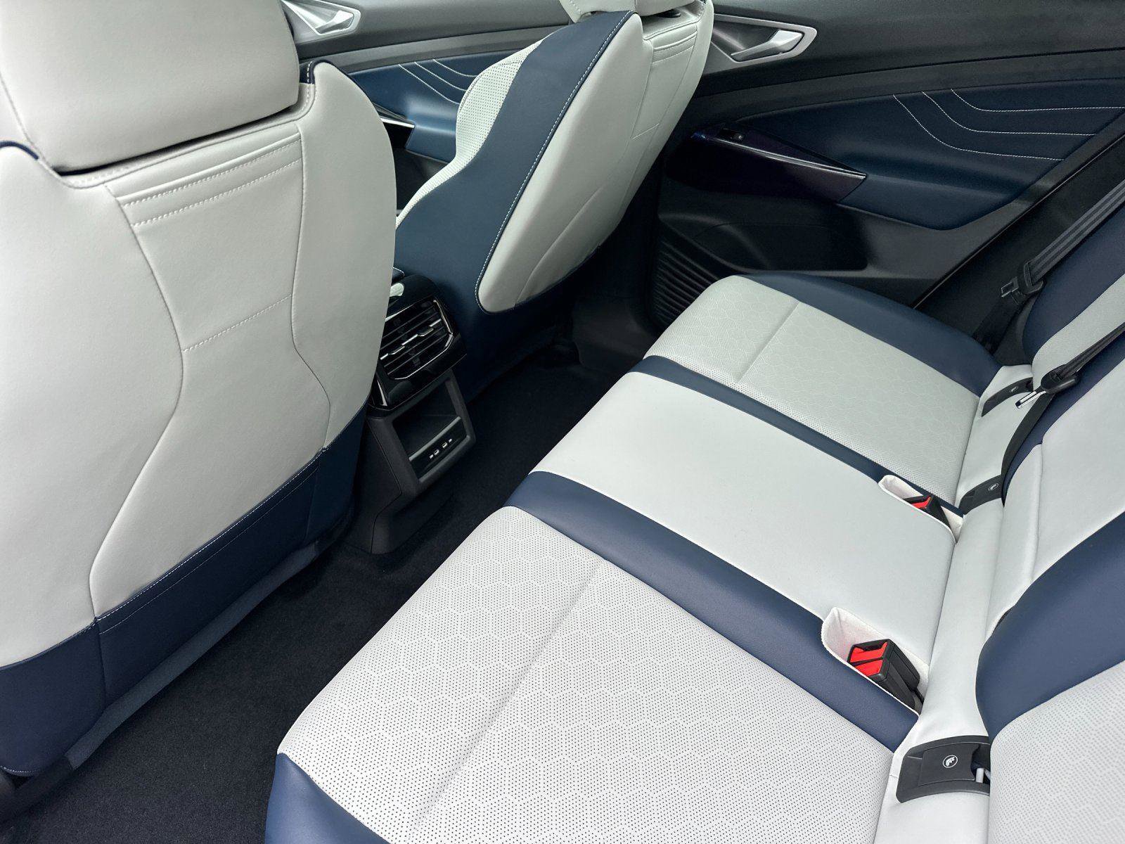 New 2026 Volkswagen ID.4 Pro S RWD image 11