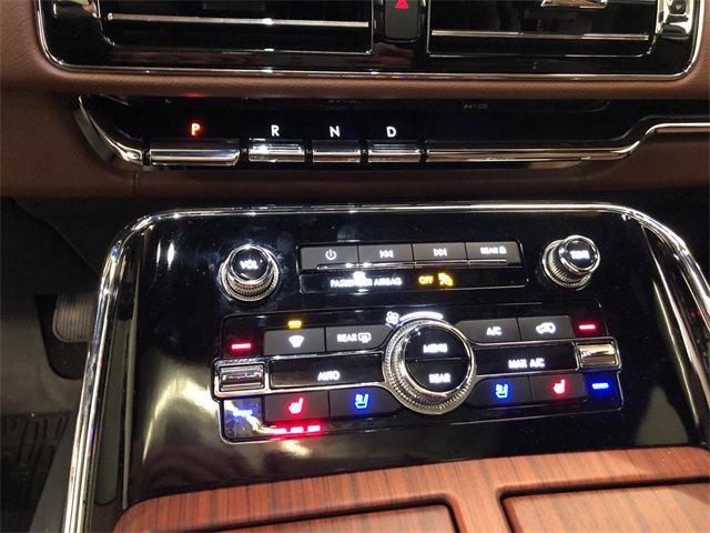 Used 2024 Lincoln Navigator L Reserve image 25