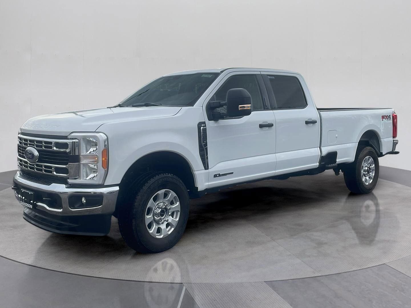 Used 2024 Ford F250 XLT AWD/4WD image 1