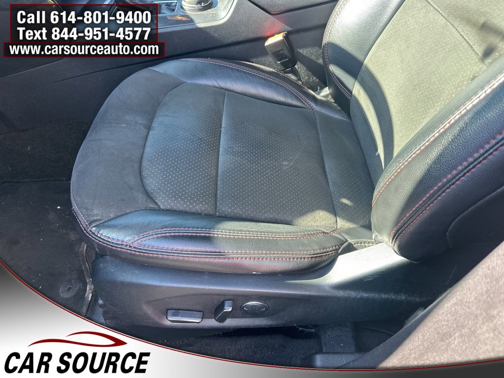 Used 2018 Ford Explorer XLT w/ Equipment Group 202A image 11