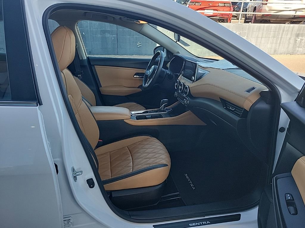 Used 2023 Nissan Sentra SV w/ SV Premium Package FWD image 16