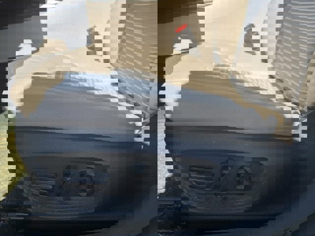 Used 2022 Toyota Camry SE image 7