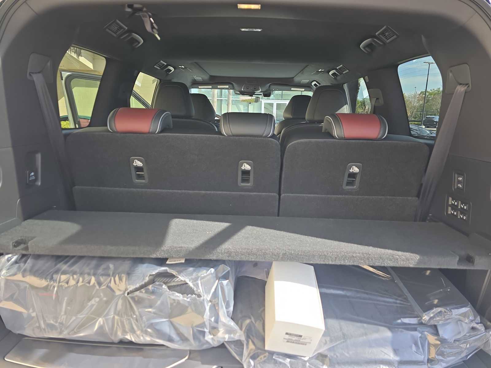 New 2026 INFINITI QX80 Autograph w/ Autograph Exterior Package image 12