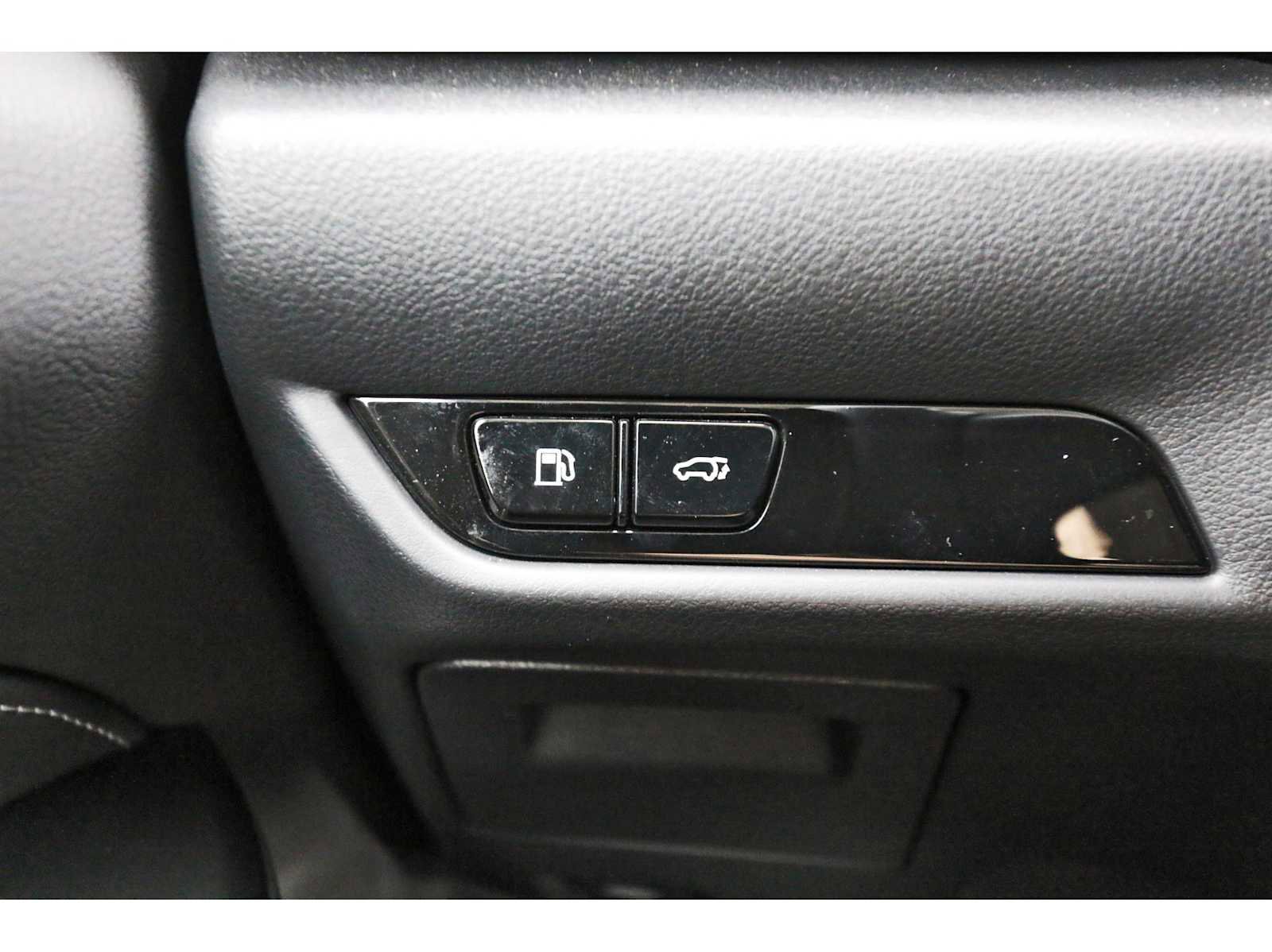 Used 2025 Lexus NX 250 FWD image 19