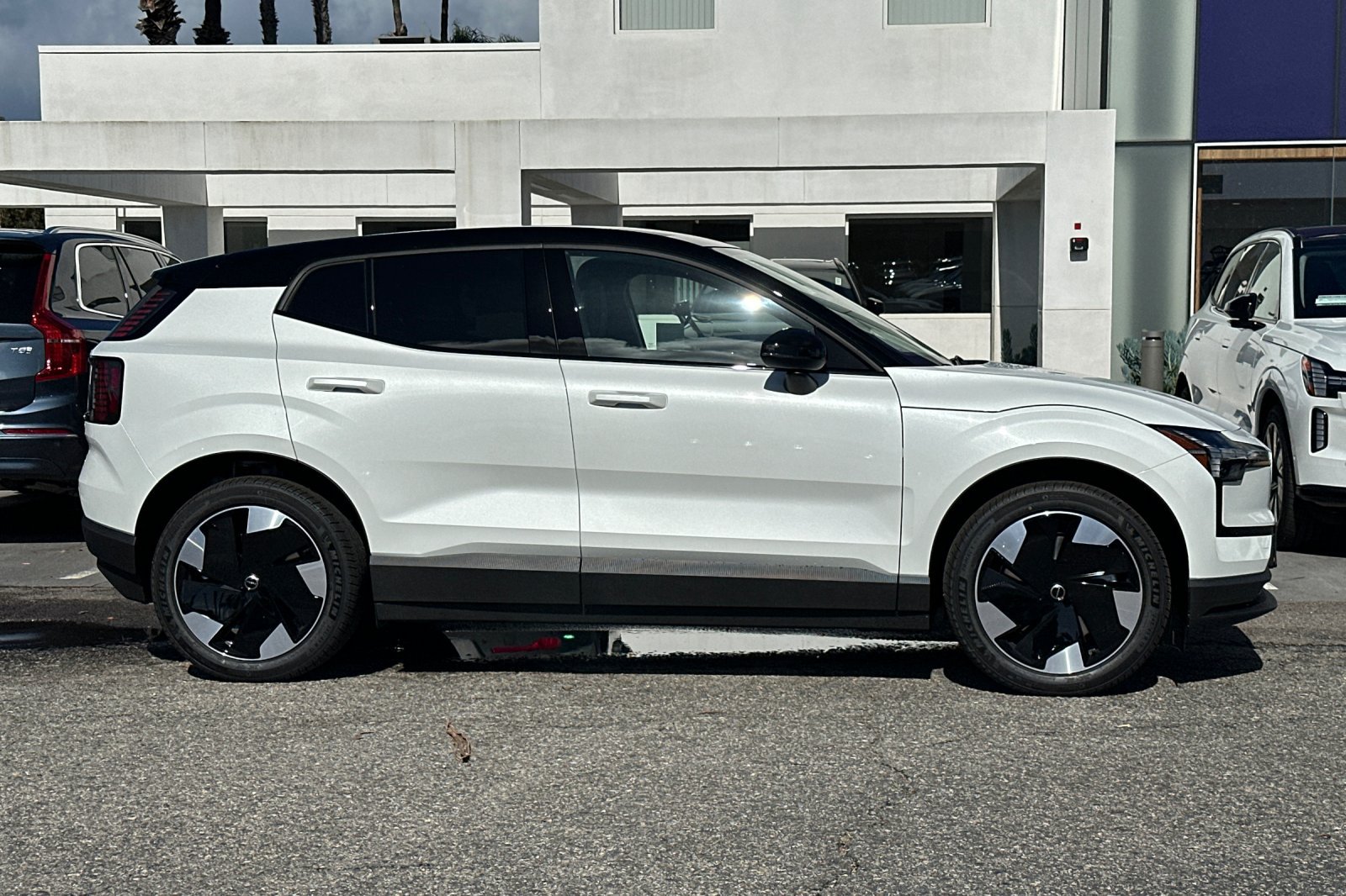 New 2026 Volvo EX30 Plus w/ Climate Package AWD/4WD image 3