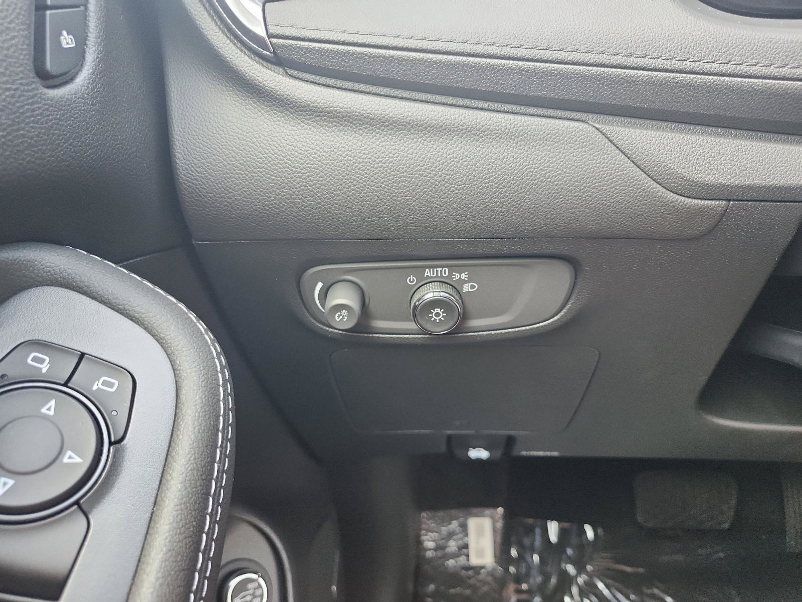 New 2026 Buick Encore GX Avenir w/ Avenir Technology Package FWD image 19