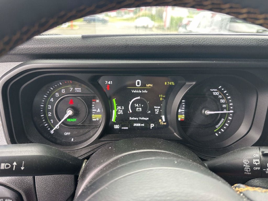 Used 2024 Jeep Wrangler Unlimited w/ Convenience Group AWD/4WD image 26