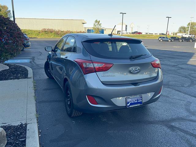 Used 2017 Hyundai Elantra GT FWD image 5