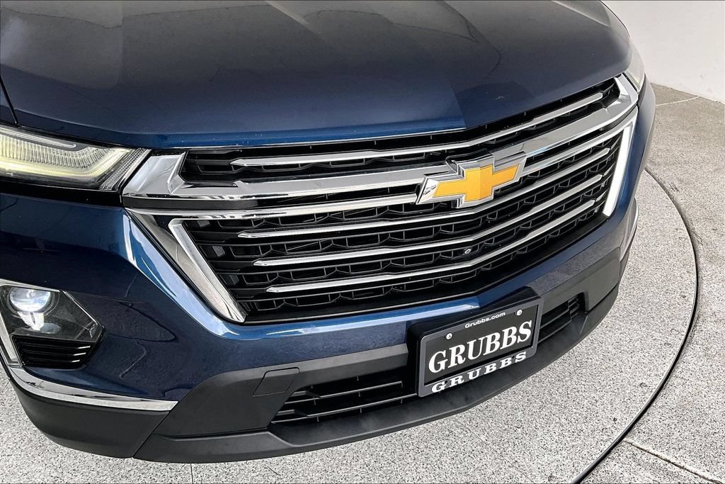 Used 2023 Chevrolet Traverse LT w/ LT Premium Package FWD image 36