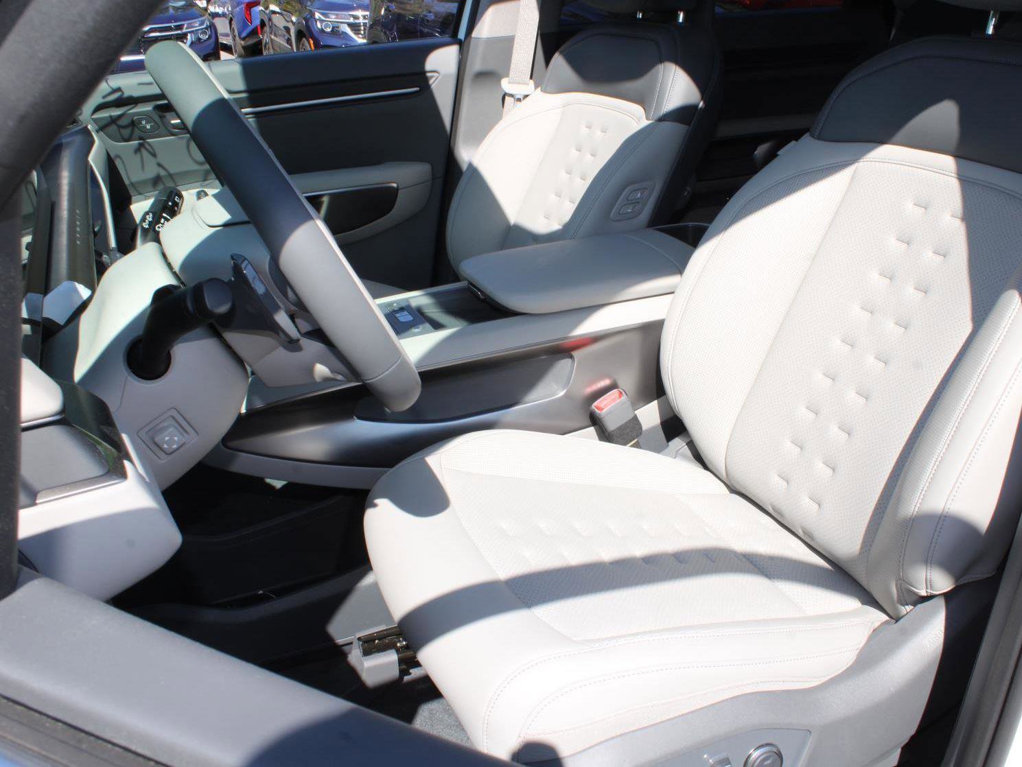 New 2026 Kia EV9 Wind image 16