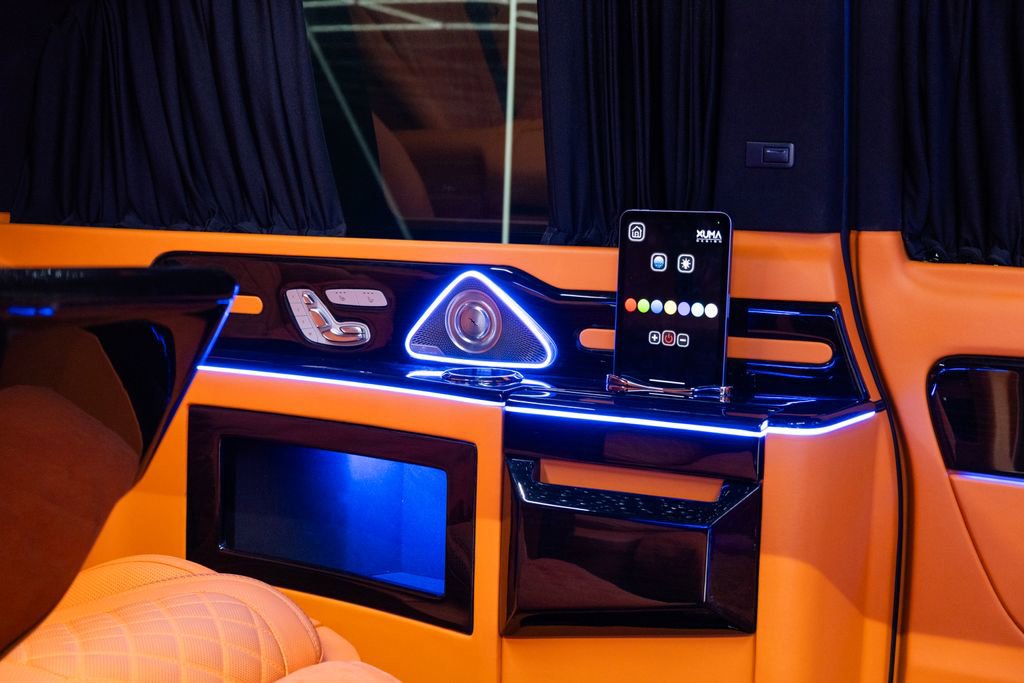 Used 2023 Mercedes-Benz Metris Passenger image 30