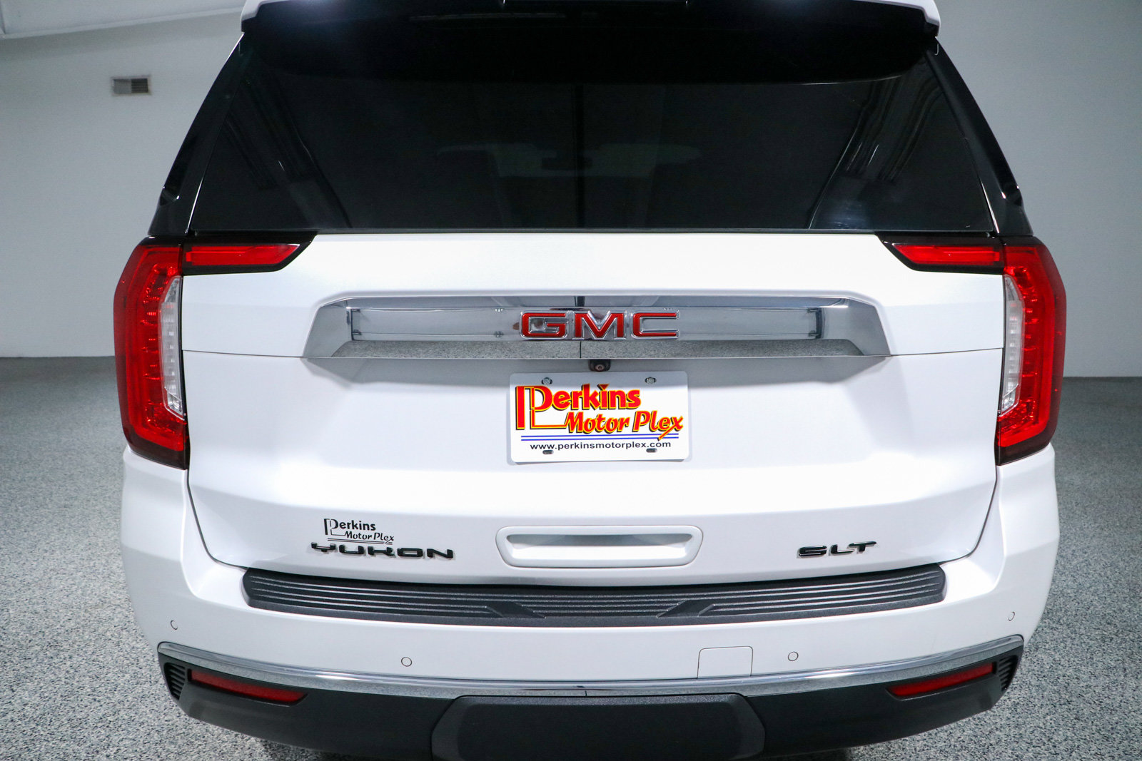 Used 2022 GMC Yukon SLT w/ SLT Premium Package RWD image 8