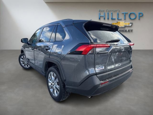 Used 2020 Toyota RAV4 XLE Premium image 8