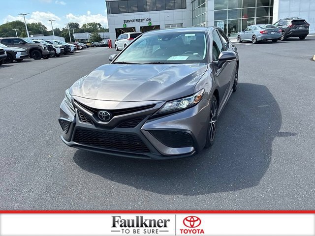 Used 2024 Toyota Camry SE FWD image 16