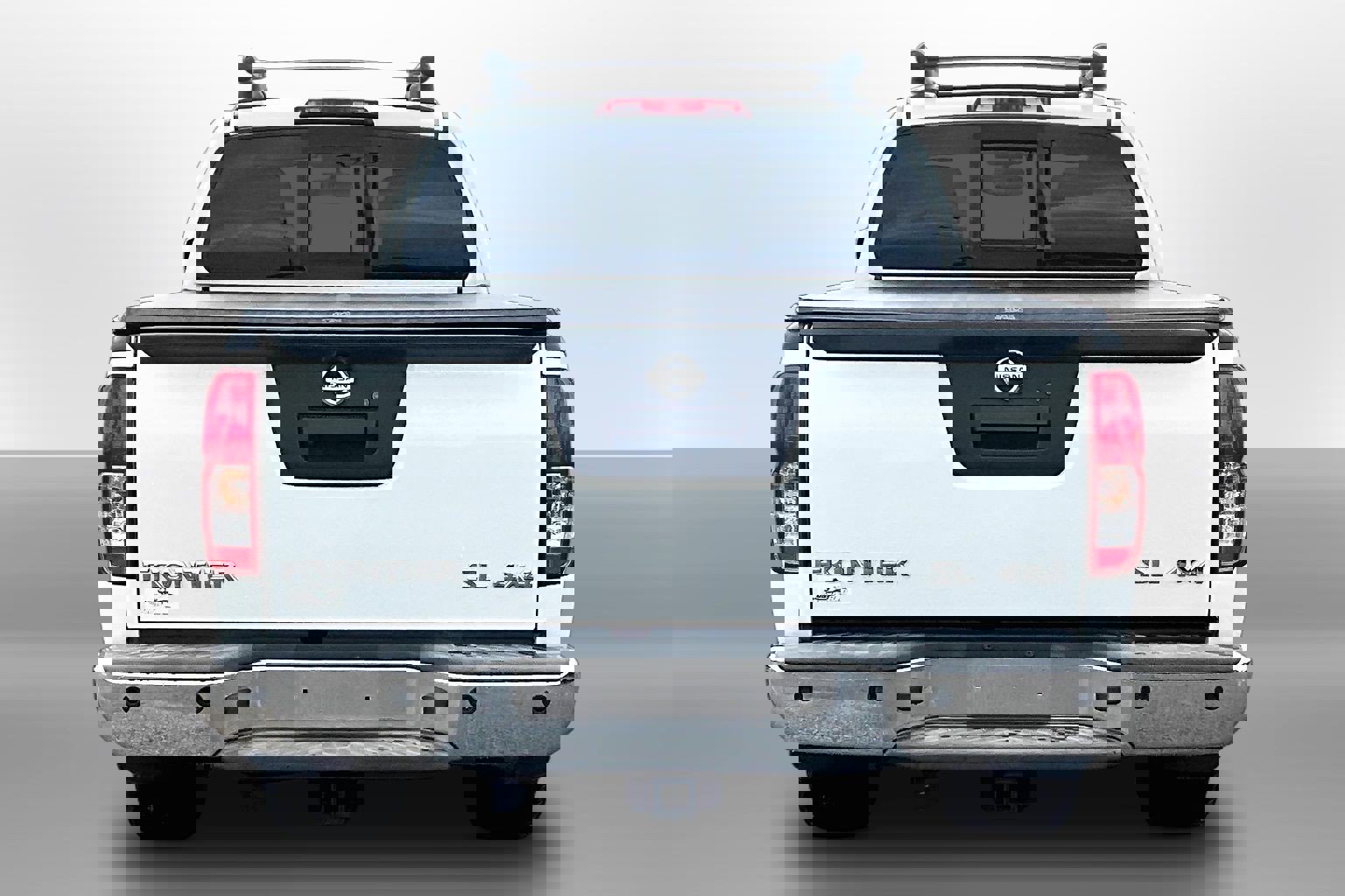 Used 2017 Nissan Frontier SL AWD/4WD image 4