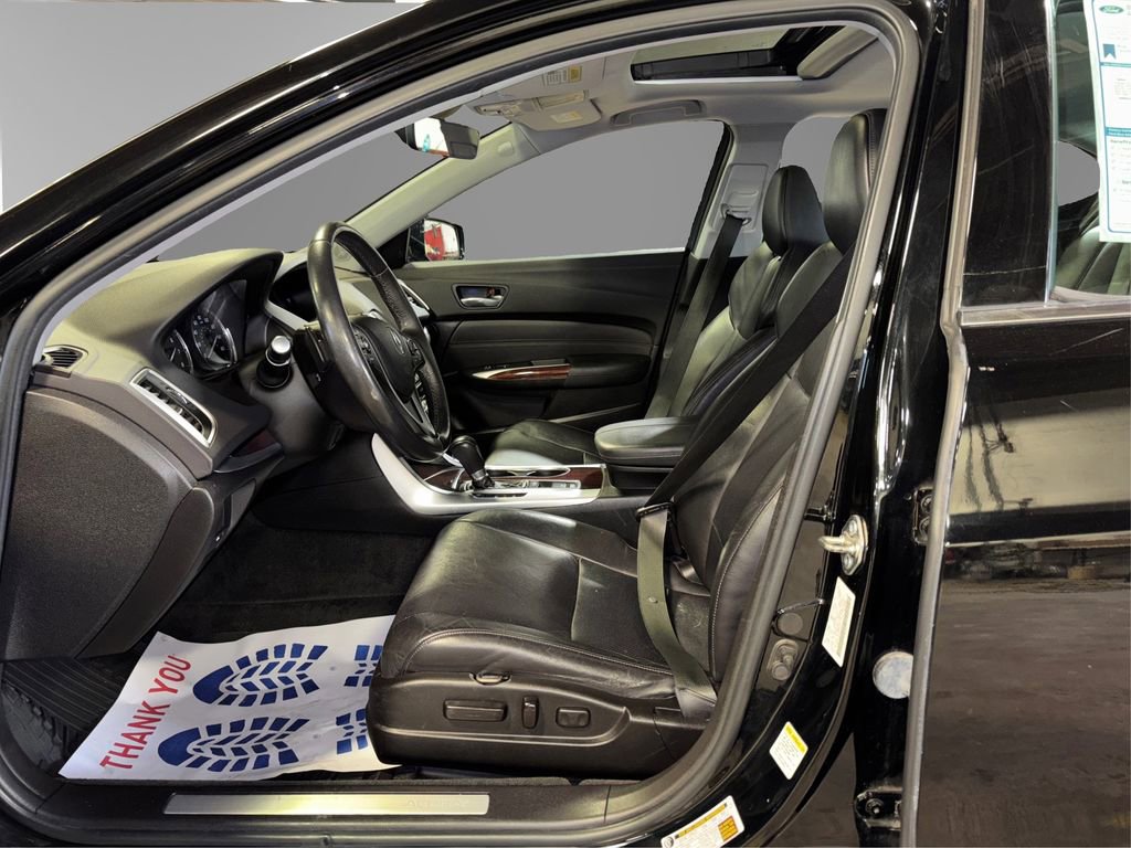 Used 2015 Acura TLX w/ Technology Package image 9