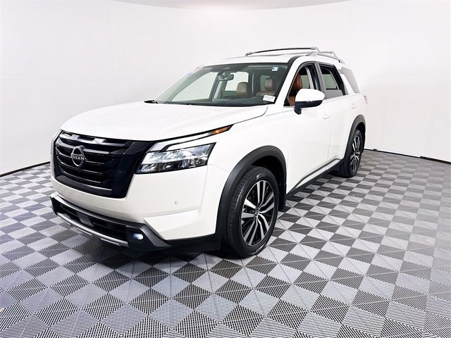 Certified 2023 Nissan Pathfinder Platinum image 3