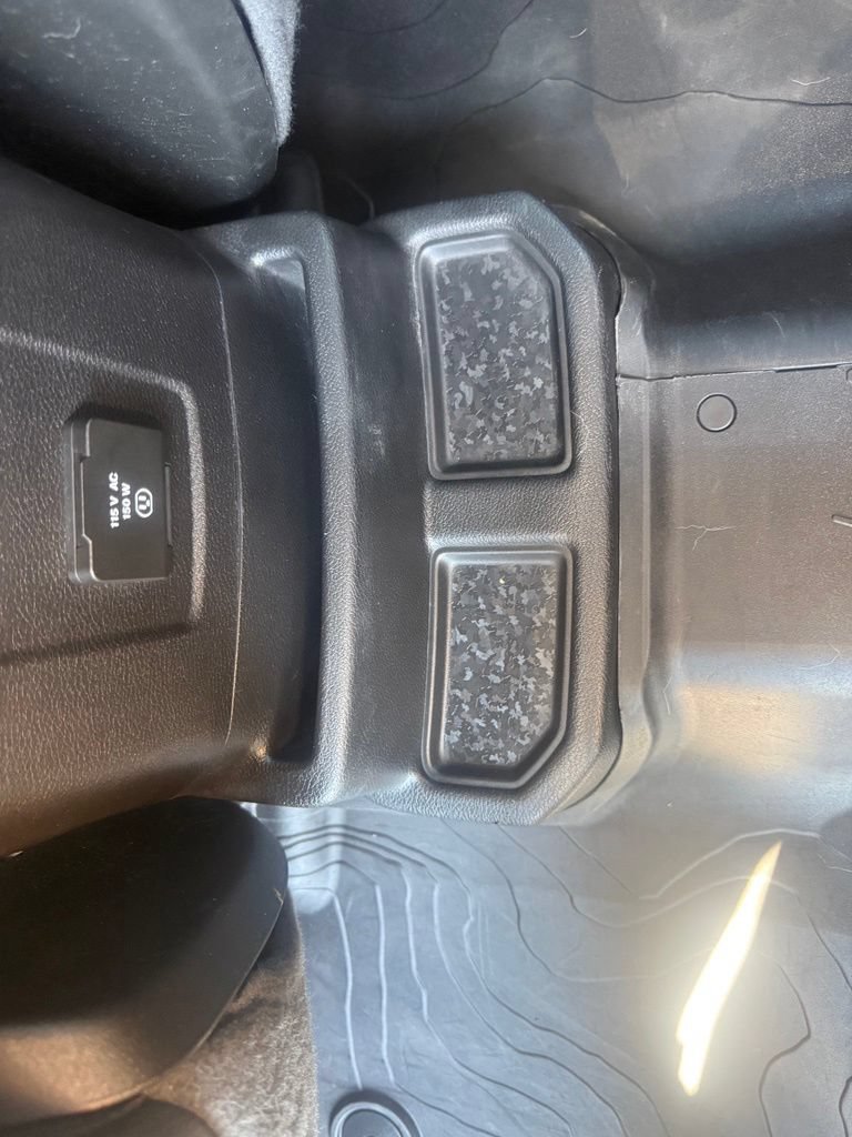 Certified 2019 Jeep Wrangler Unlimited Sahara AWD/4WD image 42