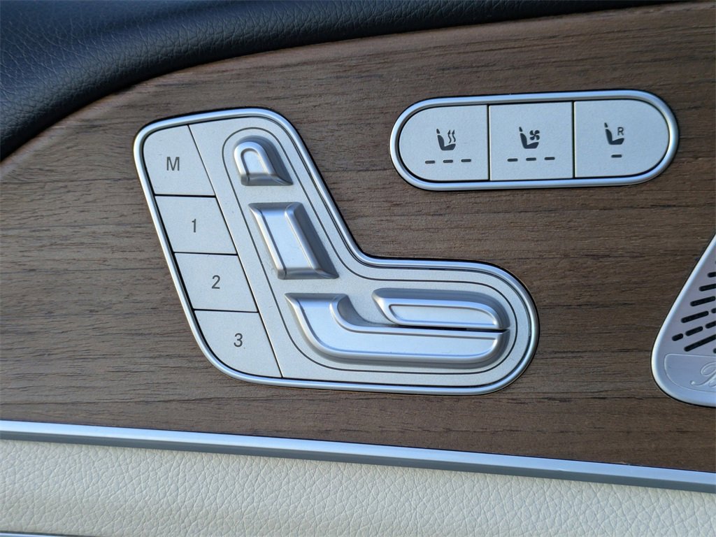 Used 2023 Mercedes-Benz GLS 450 4MATIC image 22