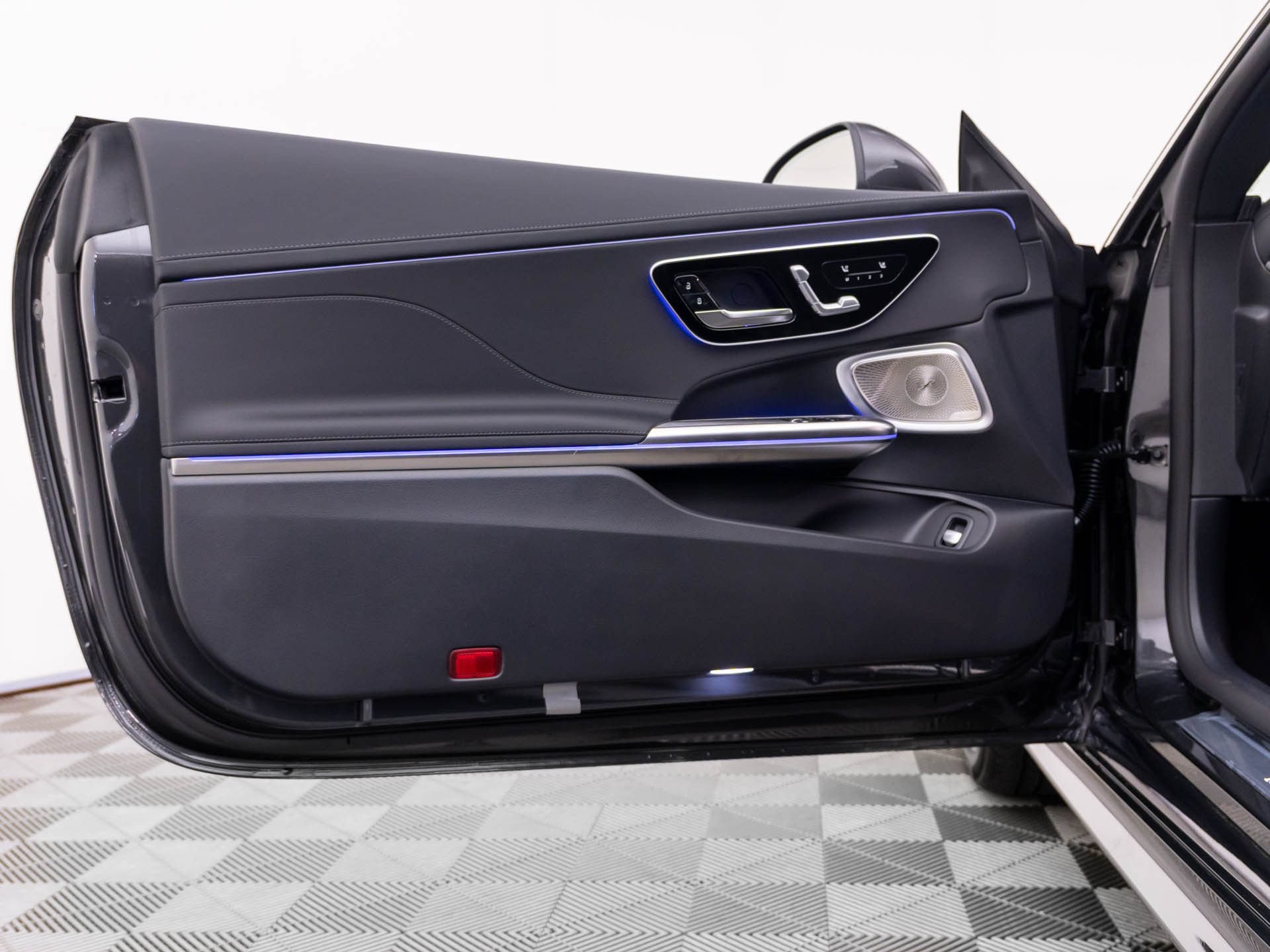 New 2026 Mercedes-Benz CLE 450 4MATIC Coupe image 14