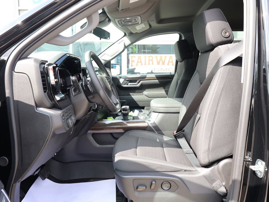 New 2026 Chevrolet Silverado 1500 LT Trail Boss w/ Convenience Package II AWD/4WD image 16